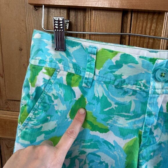 Lilly Pulitzer 0 Shorts Green Blue White Floral Pockets Zipper Mid Rise Callahan - Picture 3 of 11